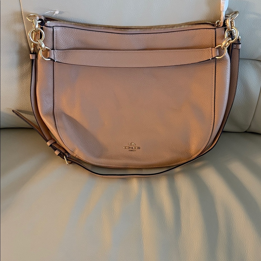 Coach Tan Leather Crossbody Bag. Pebbled leather Hobo in Beachwood